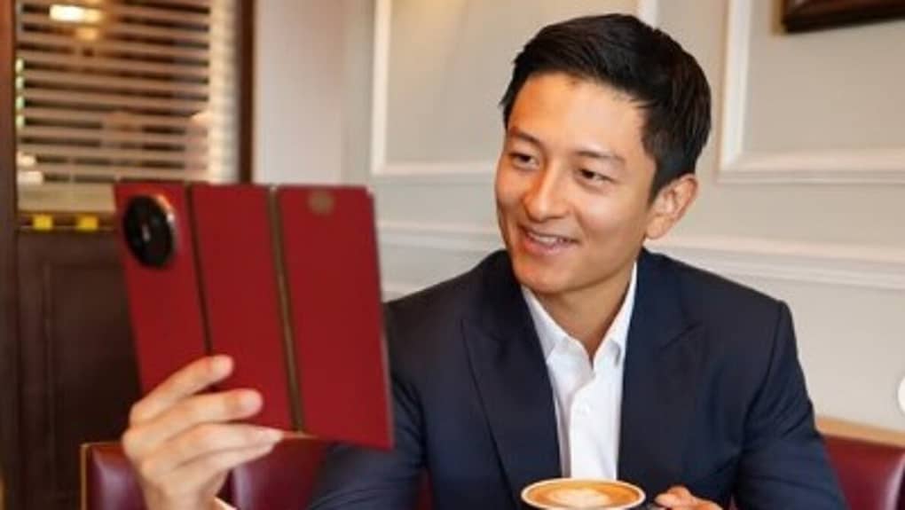 Baru Launching di Indonesia, Mantan Pembalap F1 Rio Haryanto Langsung Terpukau dengan HUAWEI Mate XT | ULTIMATE DESIGN